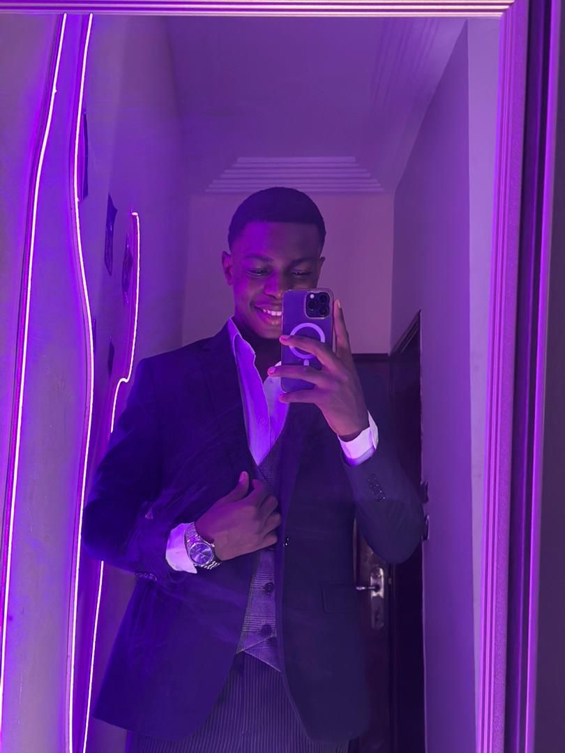 Bloun nesmon othniel Desire